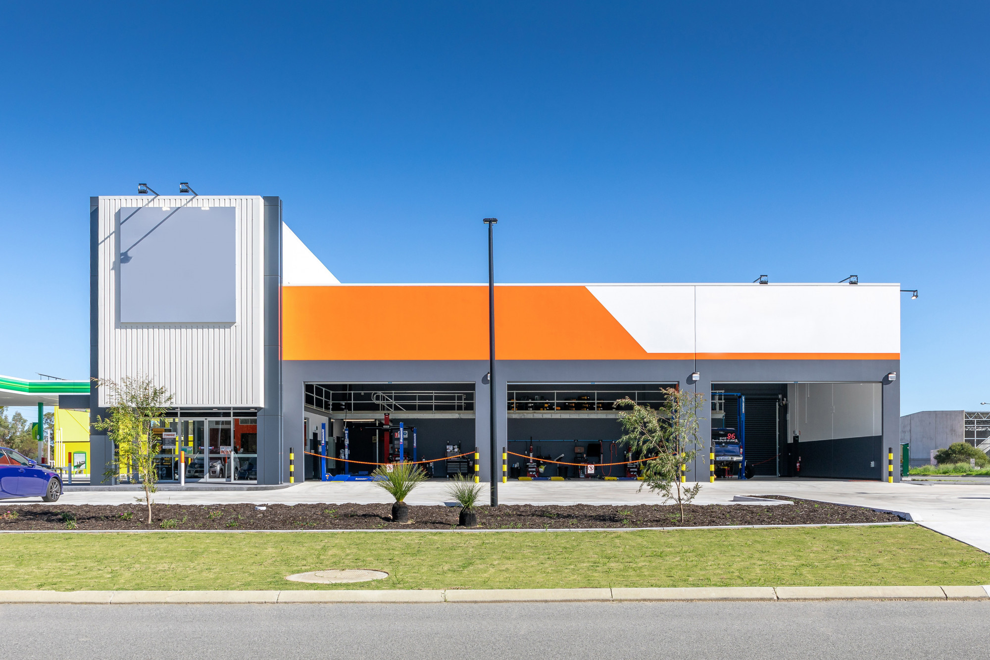 Vend Property: Large Format Retail For Sale, For Lease & Commercial ...